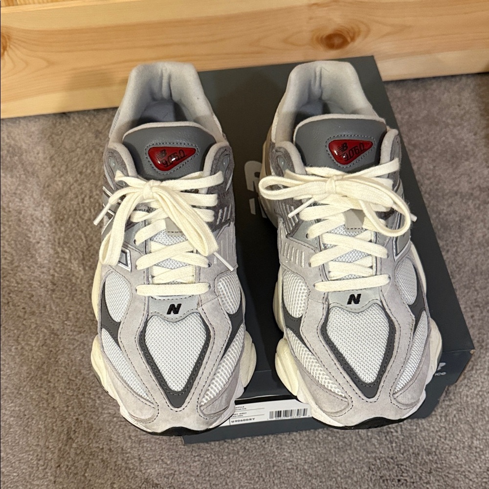 New Balance 9060 - Picture 3 of 6